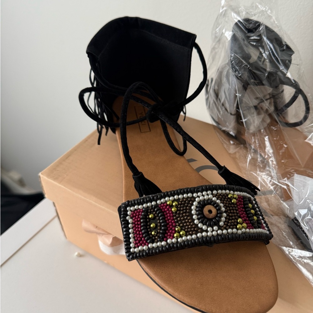 Yoki sandals women’s size 8